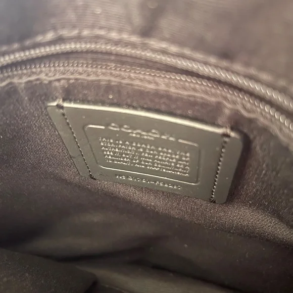 Coach Messenger Crossbody Purse - Picture 6 of 8